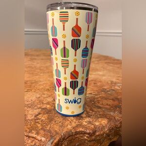Swig Pickleball Paddle 32oz Tumbler & Lid Insulated Colorful Cup Holder Friendly